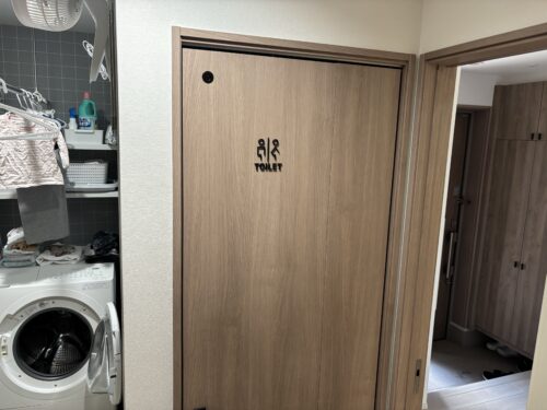 一条工務店　折れ戸　閉じている時